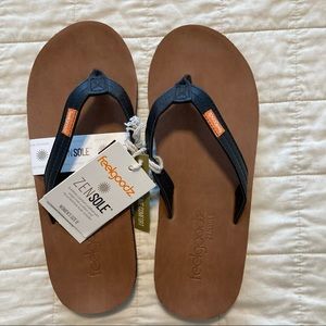 Feelgoodz Black Sandals Size 8